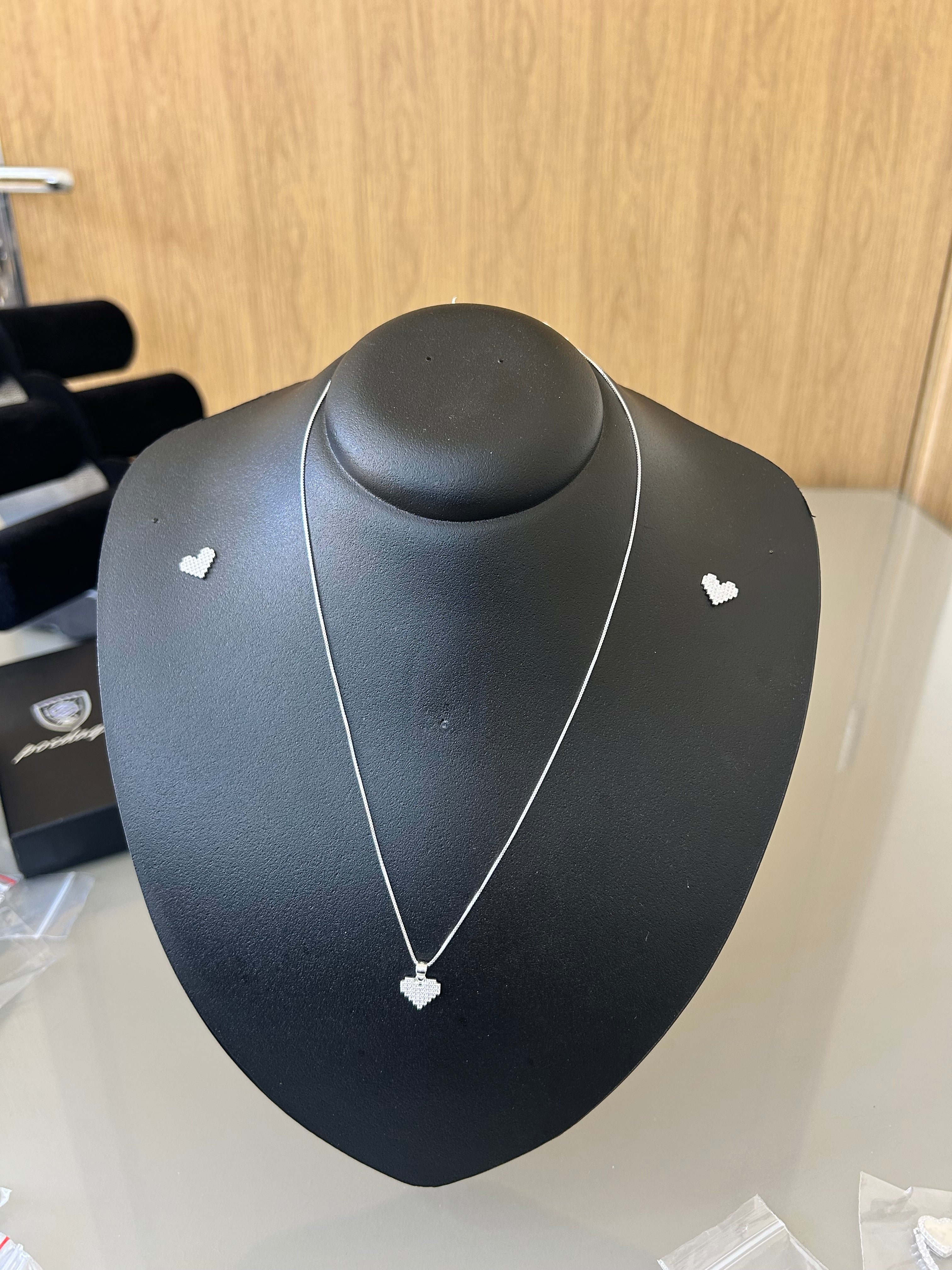 Conjunto Coração Cravejado Pixel